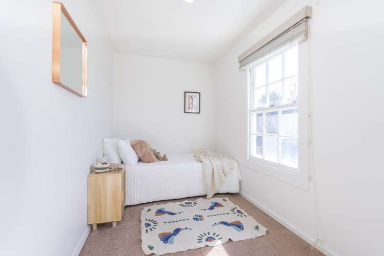 16 Beach Road Northcote Point_18