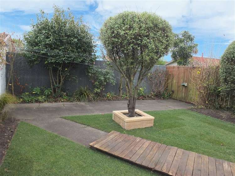 2/4 Molesworth Place Somerfield_7