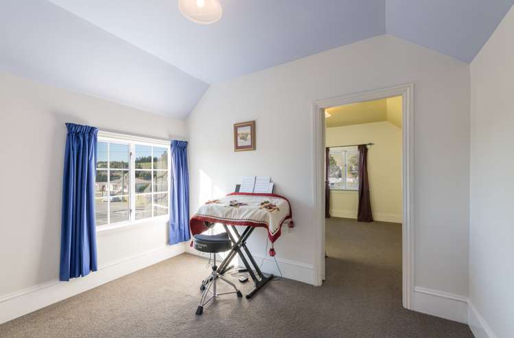 2 Higgins Road Brightwater_14