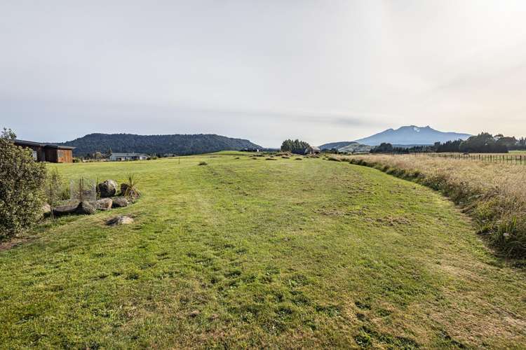 10/76 Ruapehu Road Ohakune_8