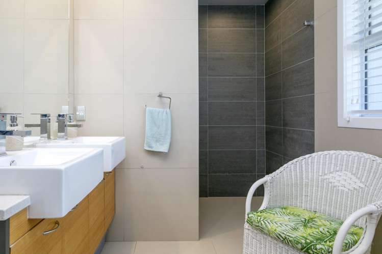 11 Pukeko Way Kinloch_17