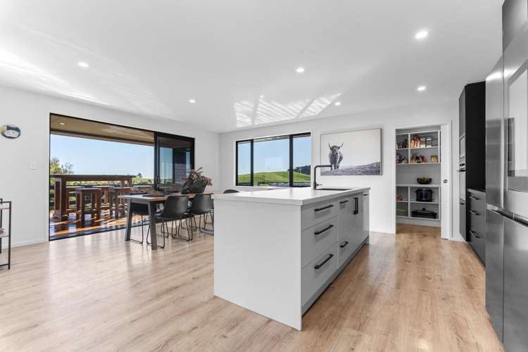 188 Maude Road Kaimiro_4