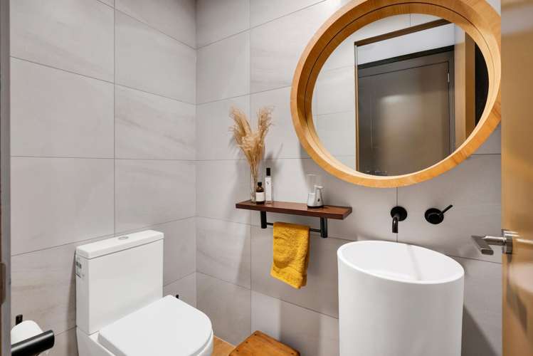 12A Baring Terrace Strandon_32