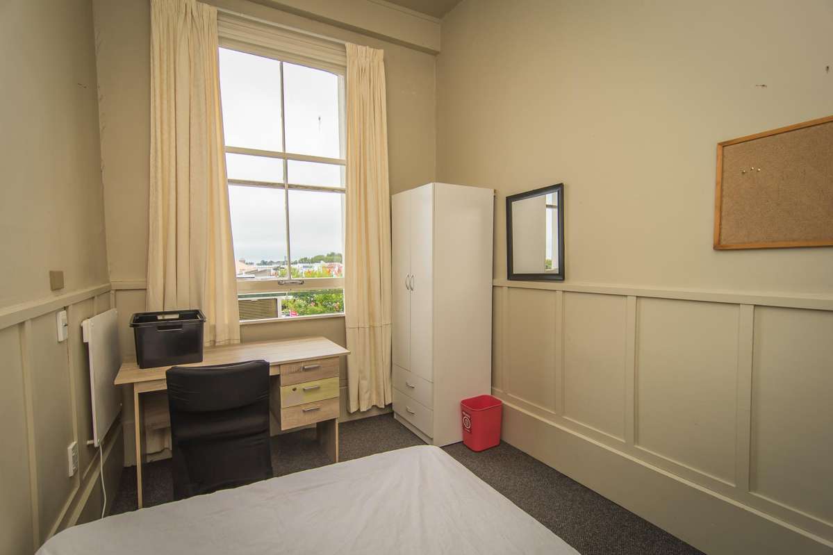 13-63 Stafford St, Central 5