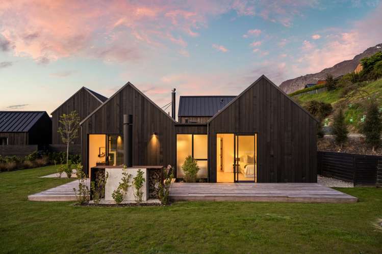 7 Mckenzies Shute Jacks Point_19