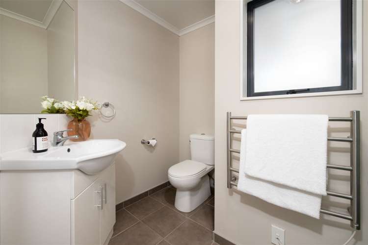 348b Royal Road Massey_18