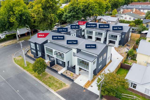 Price Reduced – Brand New Hamilton East