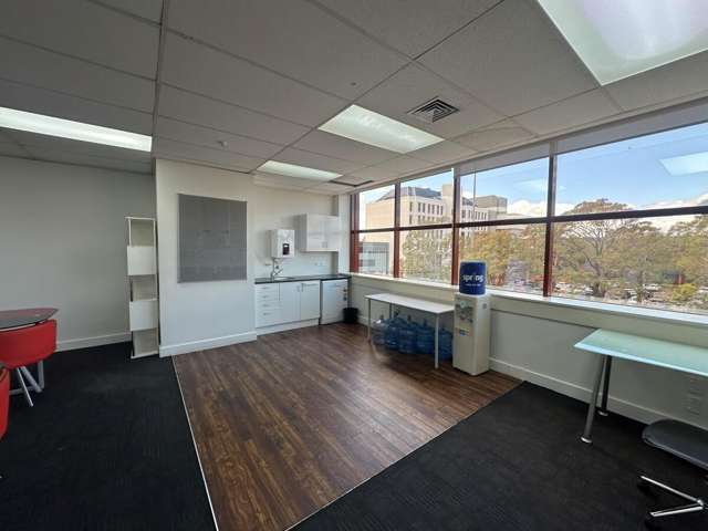 22 Amersham Way City Centre_3