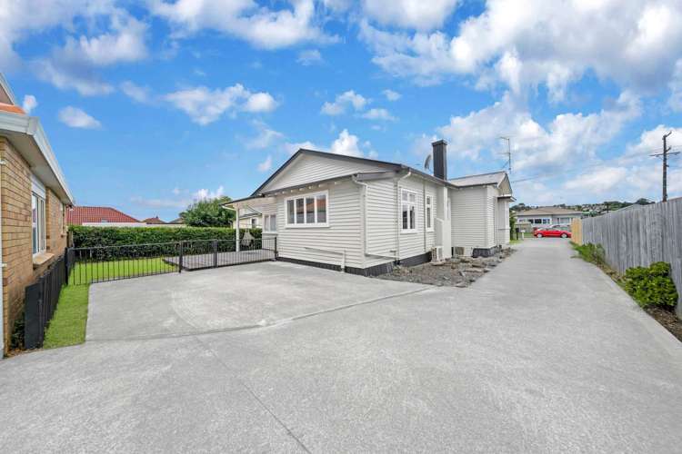 15A Somerset Road Mt Roskill_22