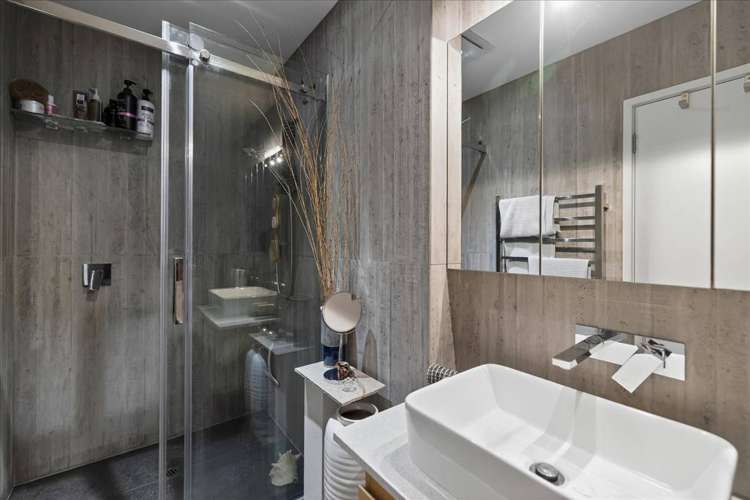 56 Anne Road Bellevue_19