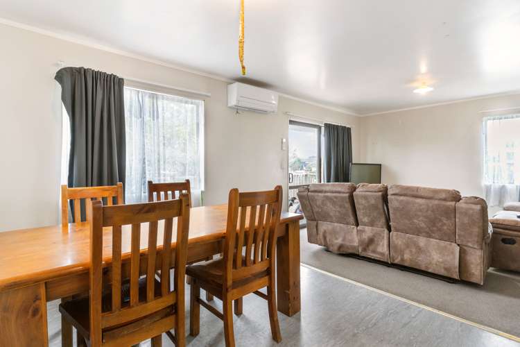 1/7 Maplesden Drive Clendon Park_3