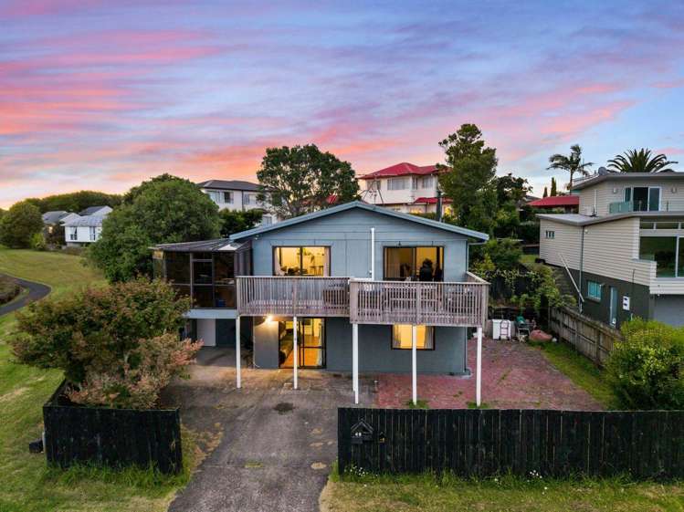 49 Spinnaker Drive Te Atatu Peninsula_7