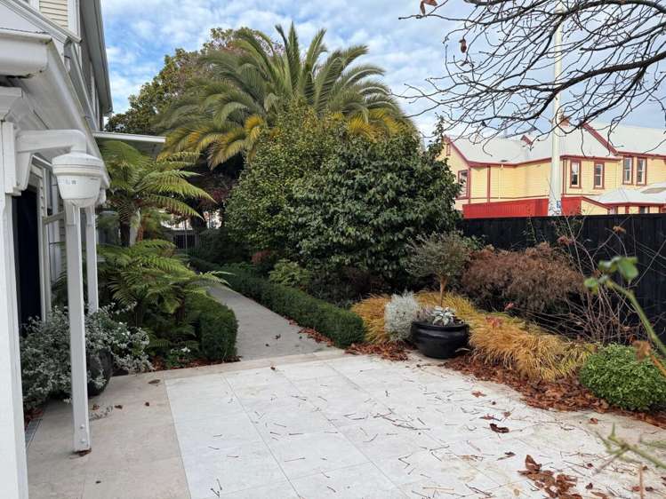 15 Worcester Boulevard City Centre_13