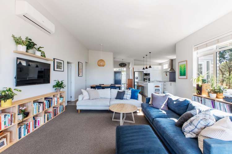 1/32E Ohuirehe Road Coastlands_13