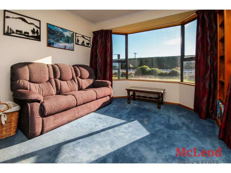 150 Racecourse Road Allenton_12