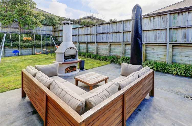 21 Heathfield Avenue Huntington_14