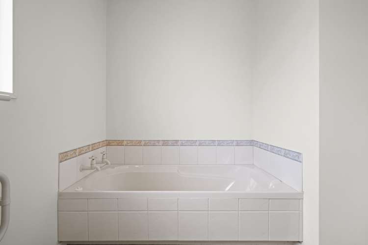 24 Harvey Street Waipahihi_19