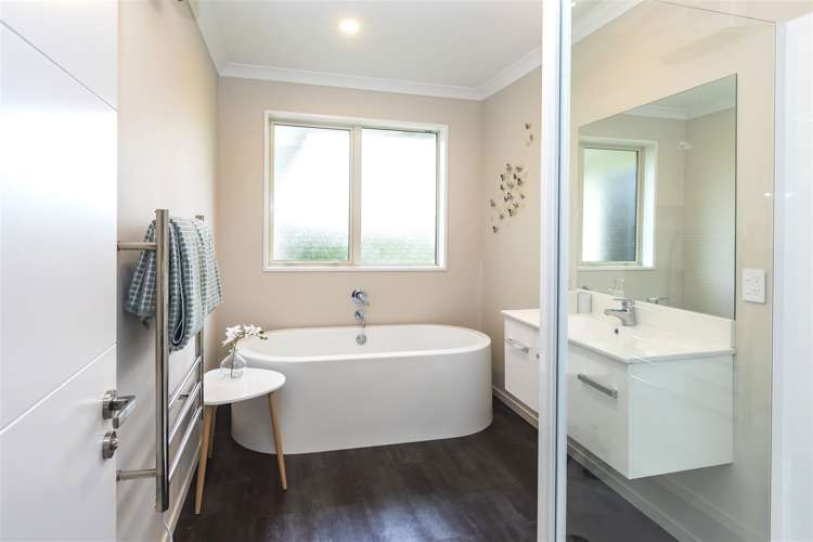 21 Leyland Crescent Swannanoa_17