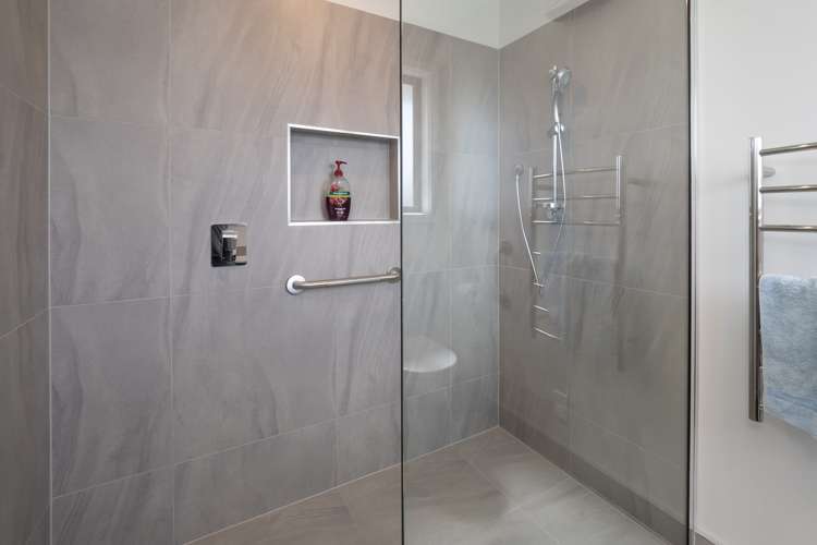 133 Middle Road Allenton_10