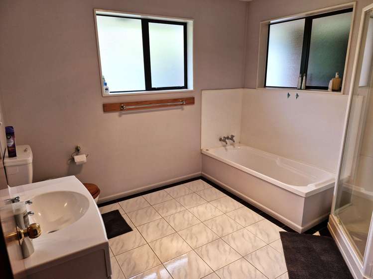 82 Fifth Street Kumara_13