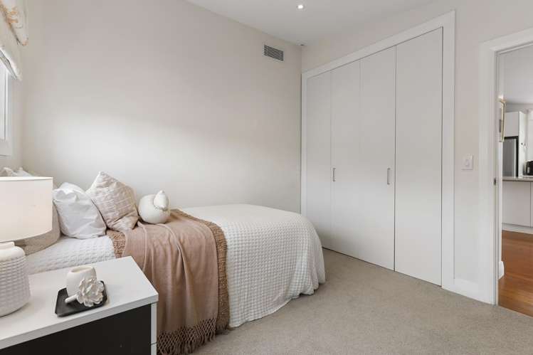 8 Kiwi Road Devonport_17
