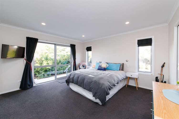 968 Tremaine Avenue Roslyn_9