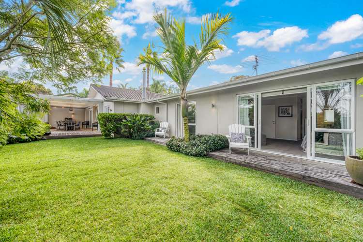 11 Holly Way Sunnyhills_24