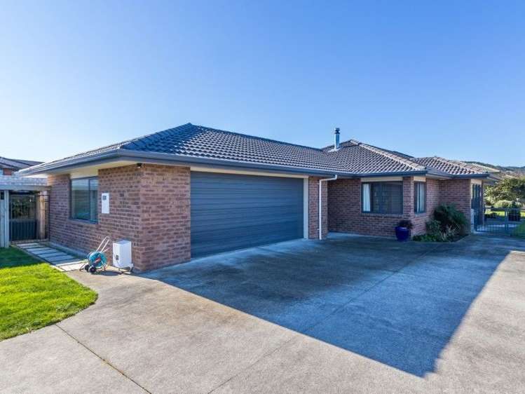 50 Percy Kinsman Crescent Riverstone Terraces_3