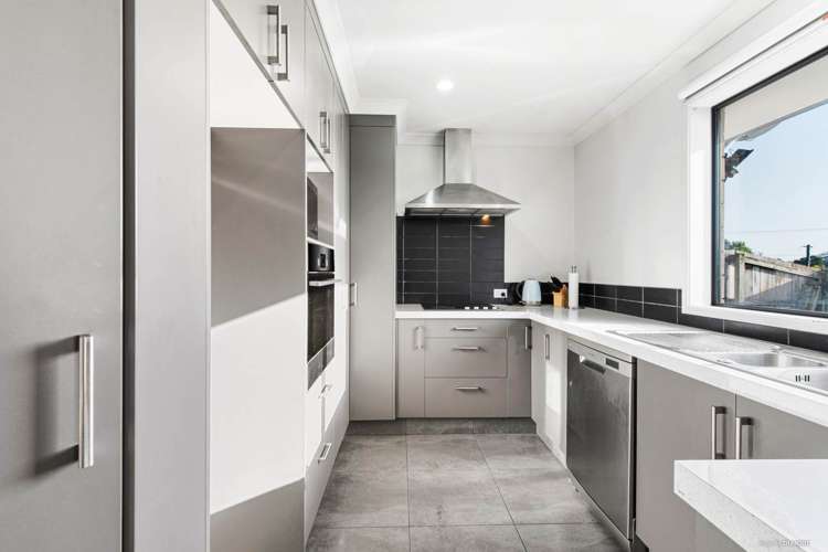 3b Booth Crescent Tuakau_5