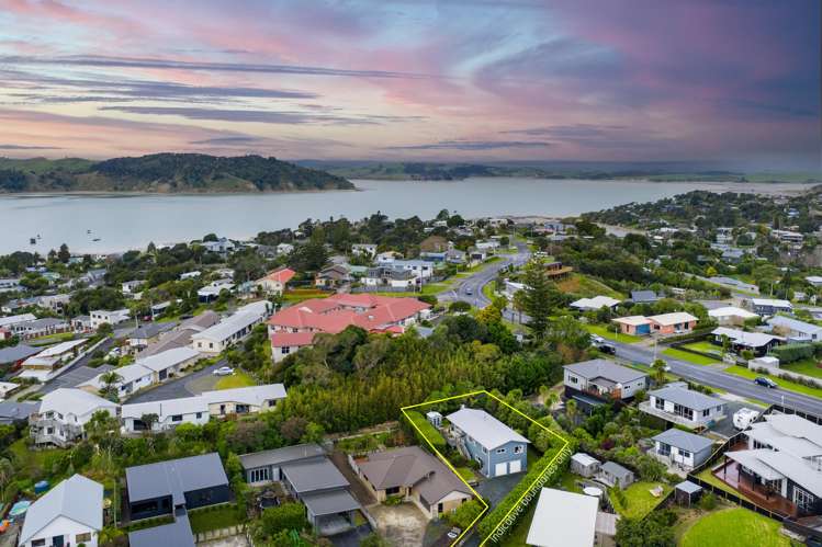 8 Seabreeze Way Raglan_3
