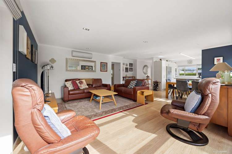 11c Lillian Place Orewa_13