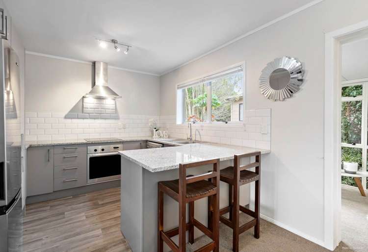 1/26 Te Anau Place Pakuranga Heights_4