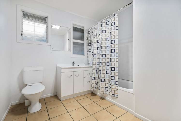 1/166 Clevedon Road Papakura_10