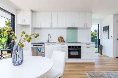 3/52 Lauderdale Road_3