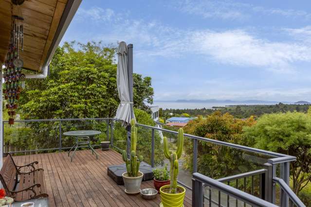Discover Your Dream Home in Motuoapa