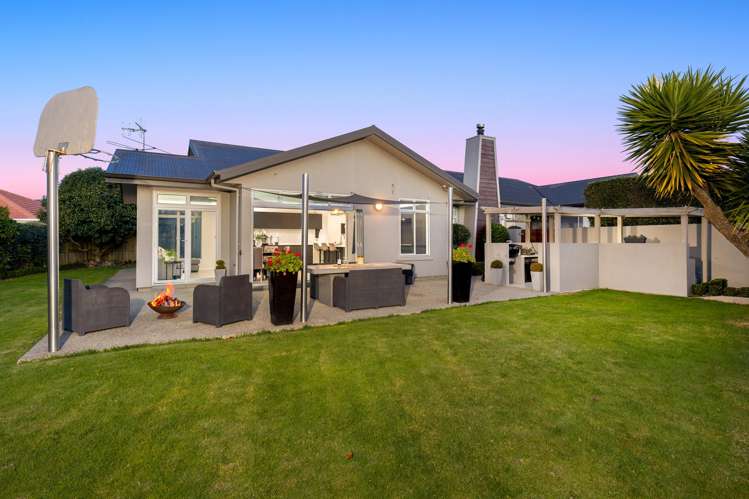 107 Aldinga Avenue Stoke_16