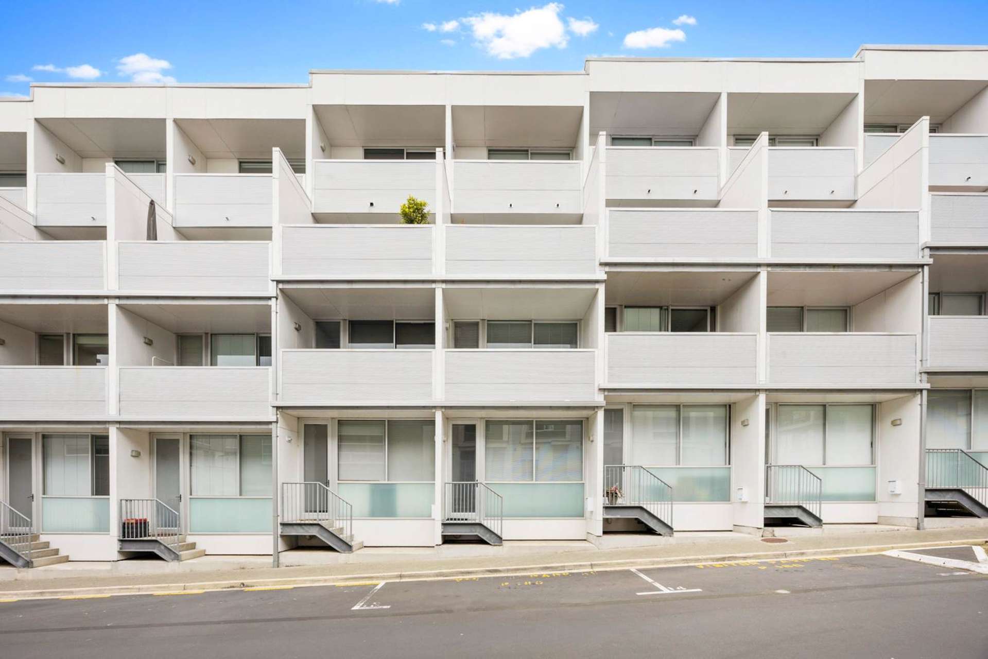 18l Fisher-Point Drive Auckland Central_0