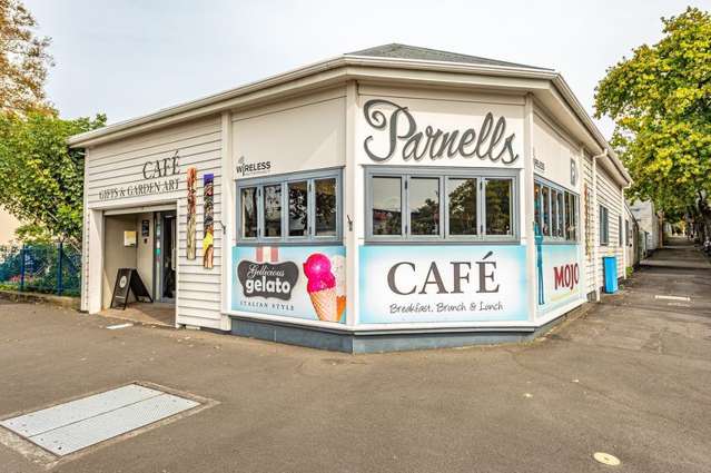 Long‑standing local favourite in the heart of city