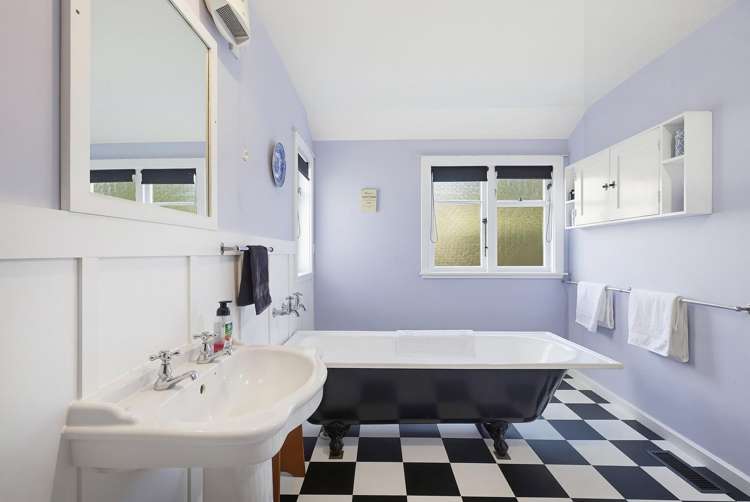 6 Ashleigh Crescent Miramar_29