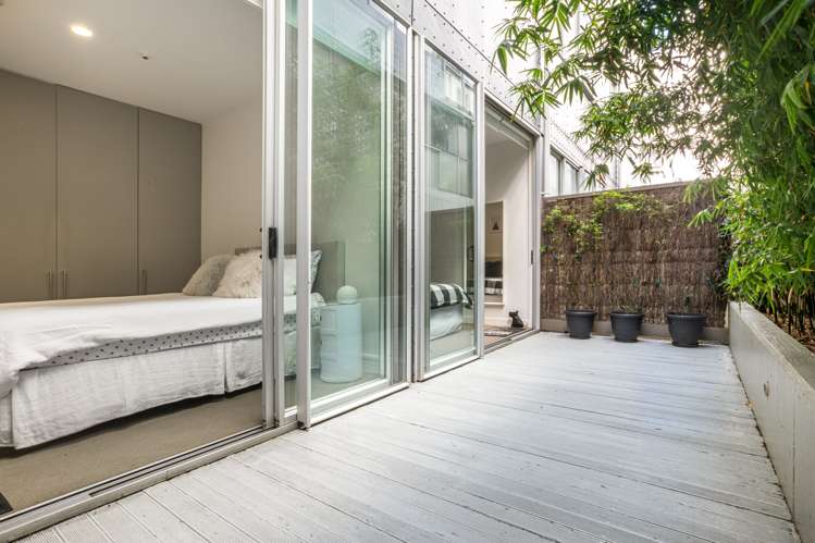 1b/12 Fisher-Point Drive Auckland Central_8