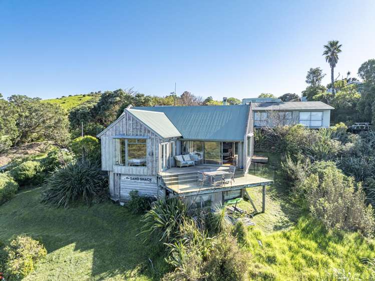 16 South Pacific Road Rakino Island_17