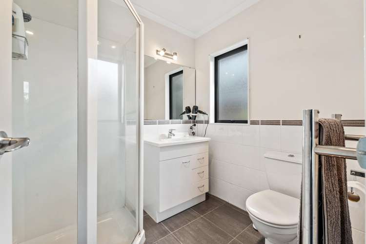 6 Bloomfield Rise Stanmore Bay_8