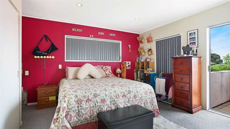 13 Vodanovich Road Te Atatu South_11