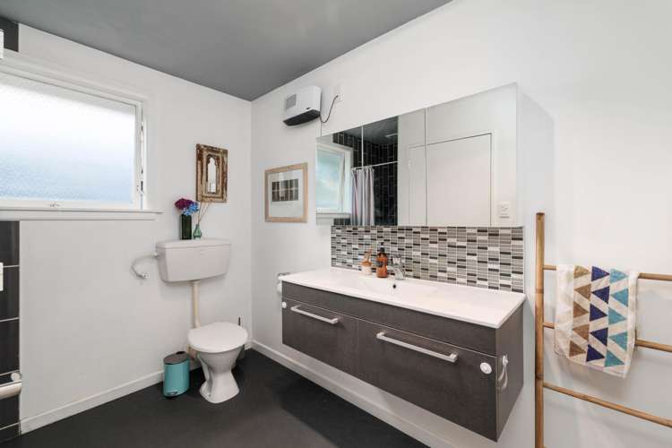 2/42 Pacific Road North New Brighton_10