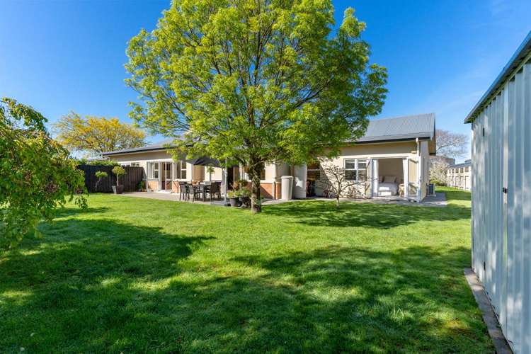 26 Deller Drive Carterton_19