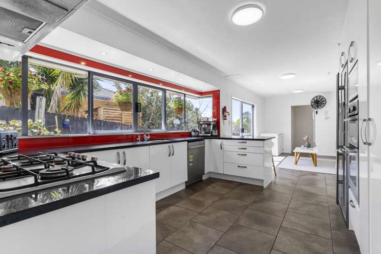 283c Glengarry Road Glen Eden_15