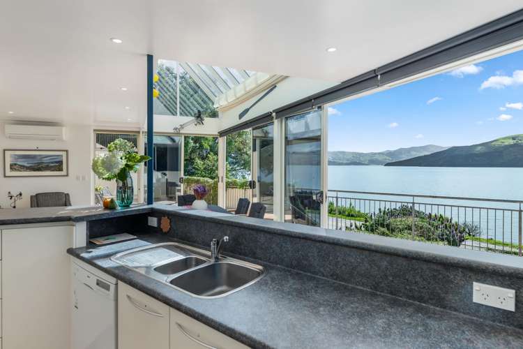 259 Beach Road Akaroa_11