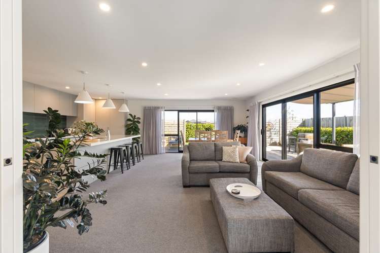 33 Sardinia Grove Fitzherbert_18