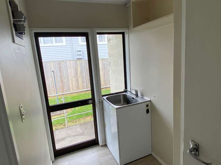 2/46 Myers Road Manurewa_11