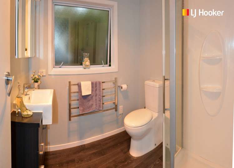 6 Middleton Road Kew_15